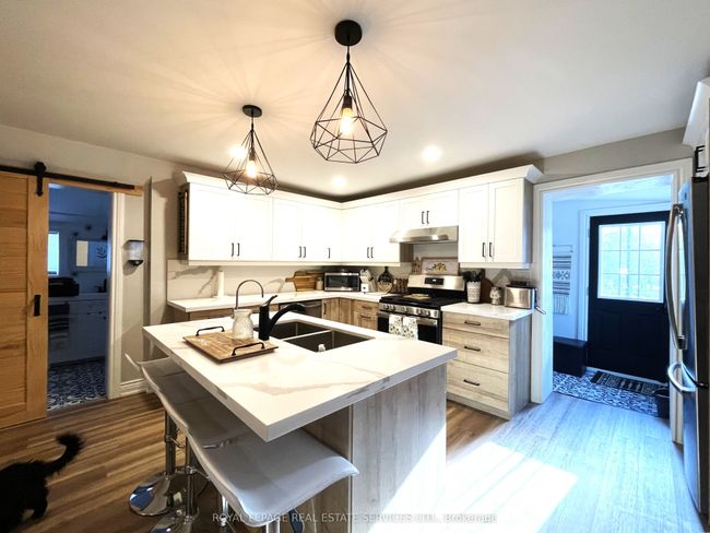 2834 County Rd 124, House other with 3 bedrooms, 2 bathrooms and 5 parking in Duntroon ON | Image 14