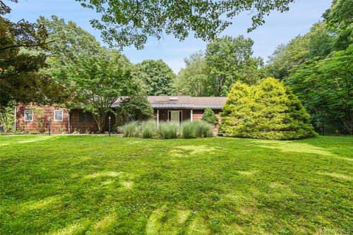 60 Cherry St, Katonah, NY, 10536-1013 | Card Image