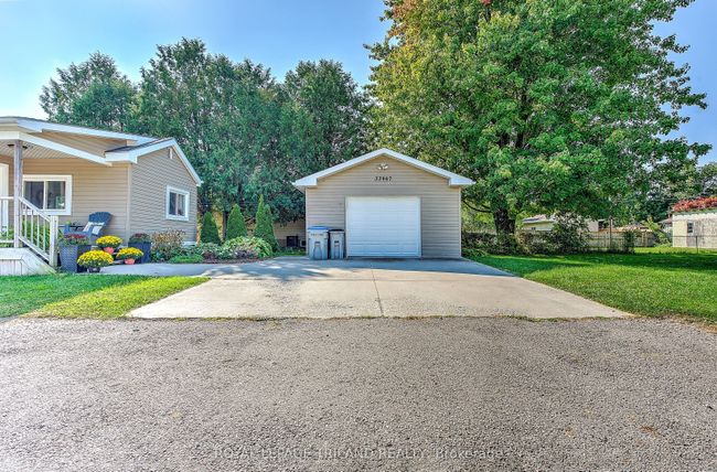 33967 Saintsbury Line, House other with 2 bedrooms, 2 bathrooms and 5 parking in Lucan Biddulph ON | Image 30
