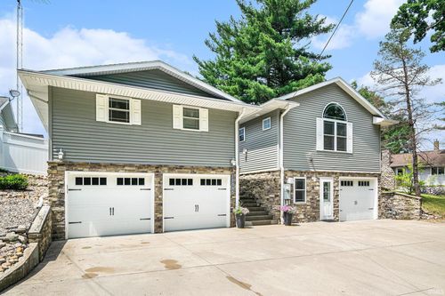 11685 W 710 N, Middlebury, IN, 46540-7907 | Card Image