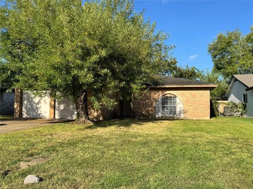 16607 Barcelona Dr, Friendswood, TX, 77546-4123 | Card Image