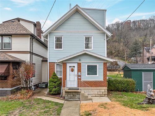 804 Airbrake Ave, Wilmerding, PA, 15148-1015 | Card Image