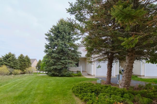 70 Spinnaker Dr, Condo with 2 bedrooms, 3 bathrooms and null parking in Manistee MI | Image 49