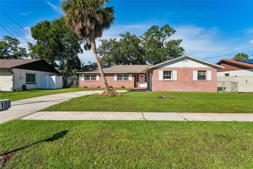 4810 Wynwood Dr, TAMPA, FL, 33615-4945 | Card Image