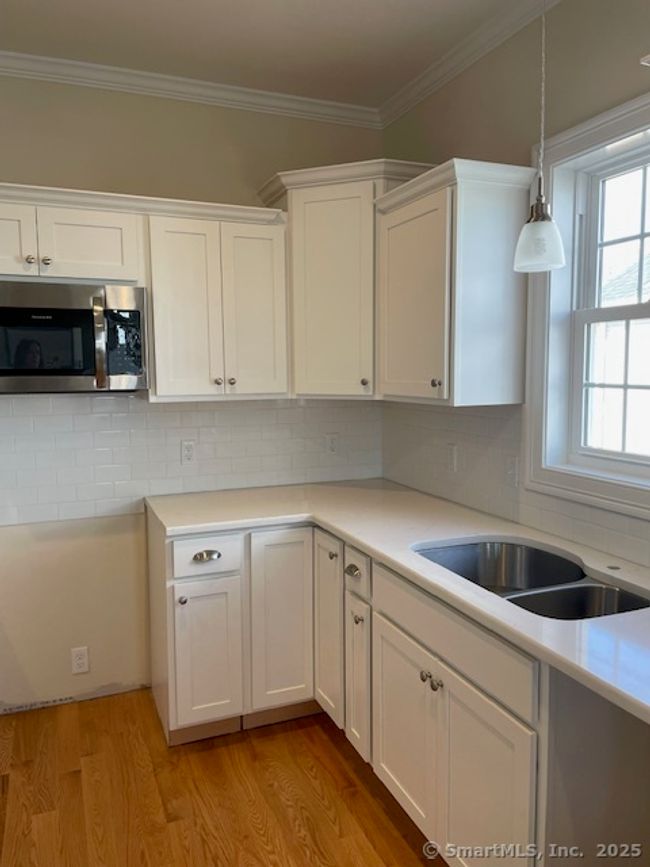 Unit 2-45 Webster Ln, House other with 2 bedrooms, 2 bathrooms and null parking in Middletown CT | Image 4