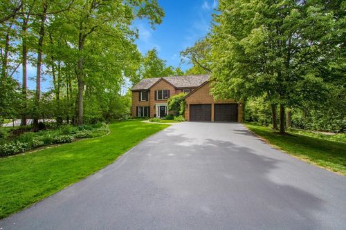 850 Carlyle Cir, Lake Bluff, IL, 60044-1902 | Card Image