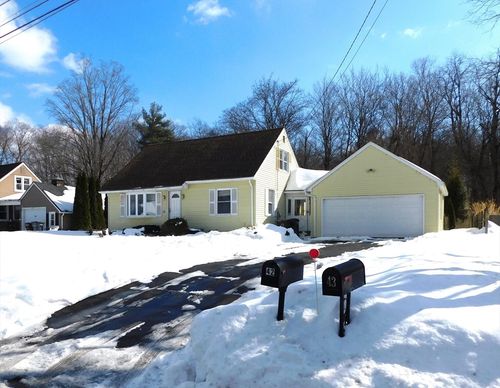42 Putnam Dr, Westfield, MA, 01085-2626 | Card Image