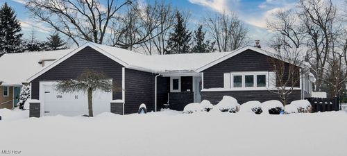 5156 Thornbury Rd, Lyndhurst, OH, 44124-1255 | Card Image