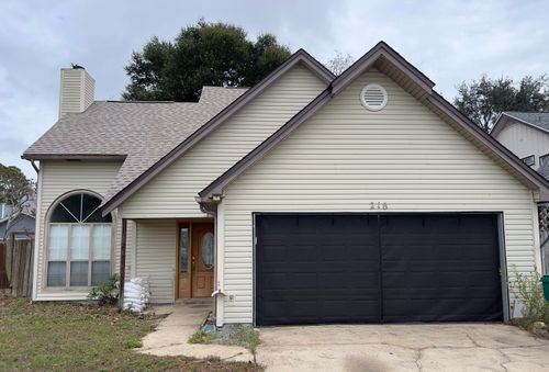 218 Woodland Park Cir, Mary Esther, FL, 32569-1569 | Card Image