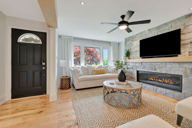 230 Elliott St, House other with 4 bedrooms, 3 bathrooms and 6 parking in Cambridge ON | Image 6