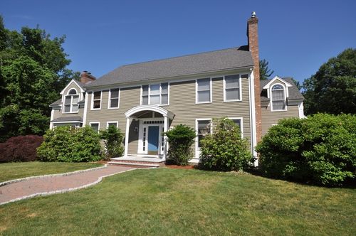 9 Breezy Point Rd, Acton, MA, 01720-3419 | Card Image