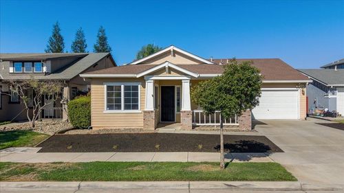 564 Old Bluff Court, Oakdale, CA, 95361 | Card Image