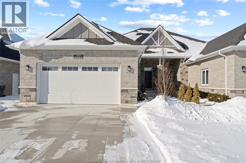 62 Redwood Ave, Cottam, ON, N0R | Card Image