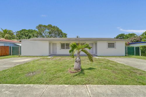 5830 Garfield St, Hollywood, FL, 33021-5153 | Card Image