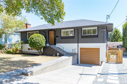 3145 Balfour Ave, Victoria, BC, V9A1R9 | Card Image