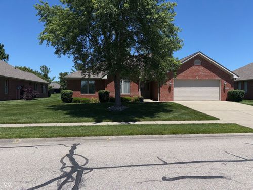 5152 Montpelier Ct, Columbus, IN, 47203-3379 | Card Image