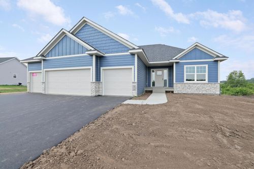 416 Moelter Ln, Hudson, WI, 54016 | Card Image