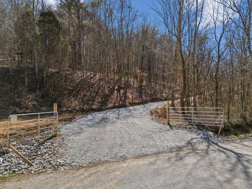 8771 Dog Branch Rd, Mount Pleasant, TN, 38474-2009 | Card Image