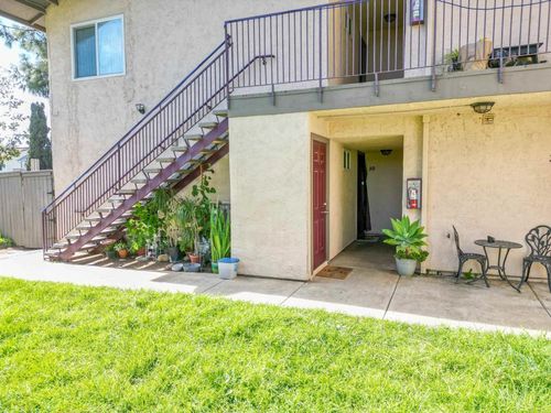 unit-39-240 W Lincoln Ave, Escondido, CA, 92026-3737 | Card Image
