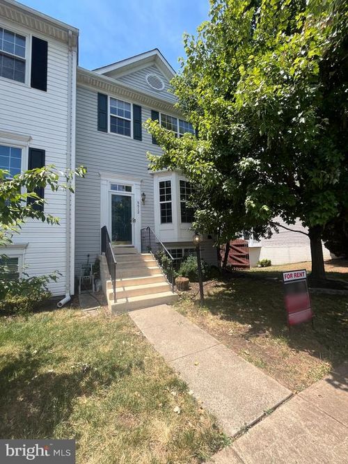 8612 Diver Ct, BRISTOW, VA, 20136-2062 | Card Image