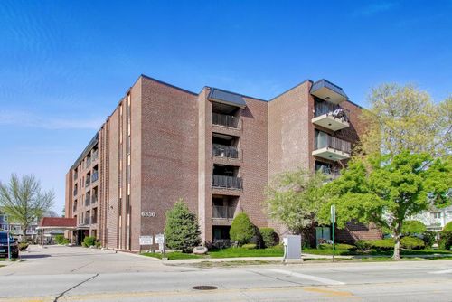 4g-6330 Lincoln Ave, Morton Grove, IL, 60053-2859 | Card Image