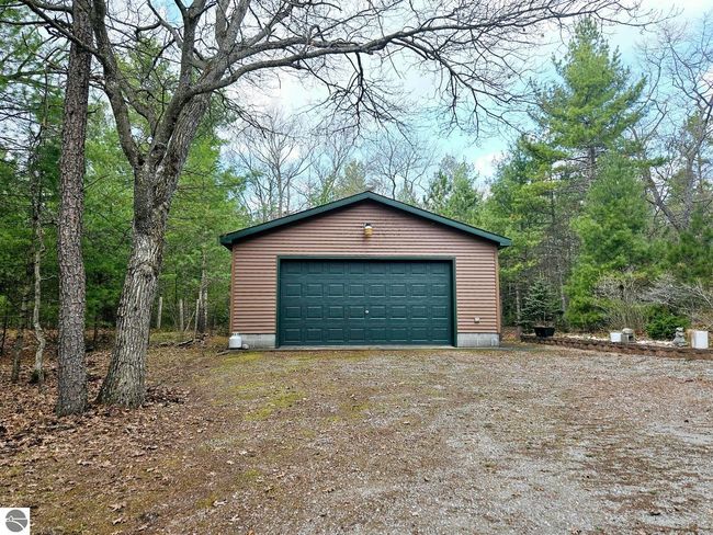 3767 N Us Highway 23, House other with 4 bedrooms, 3 bathrooms and null parking in Oscoda MI | Image 5
