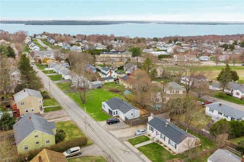 64 Pocasset Ave, Tiverton, RI, 02878-2116 | Card Image