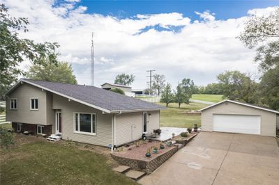 17155 87th Street, Home with 3 bedrooms, 1 bathrooms and null parking in Ottumwa IA | Image 1