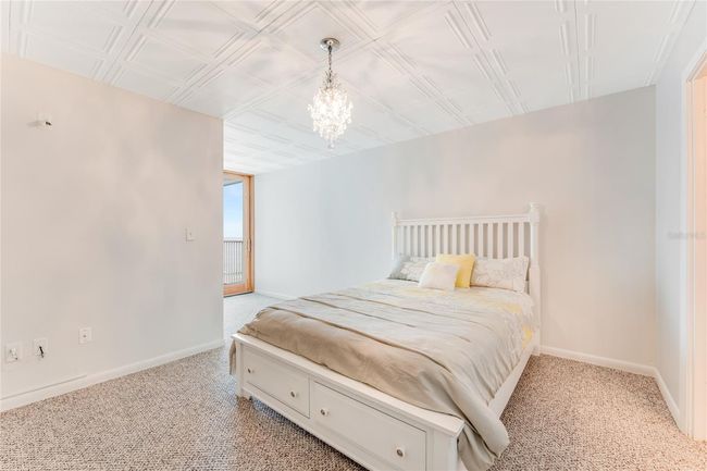 Large bedroom | Image 15