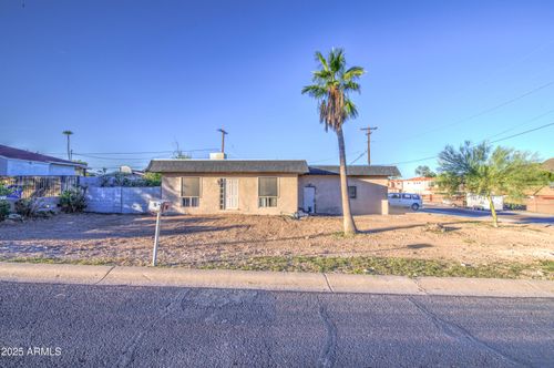 1950 E Avenida Del Oro, Phoenix, AZ, 85022-5021 | Card Image