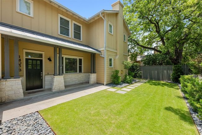 B - 1403 W 12 Th St, Condo with 3 bedrooms, 3 bathrooms and 2 parking in Austin TX | Image 5