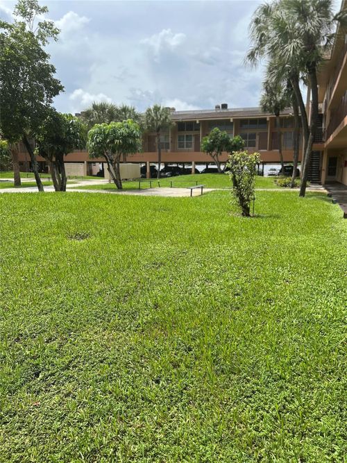 4-122-4141 Nw 26th St, Lauderhill, FL, 33313-2784 | Card Image