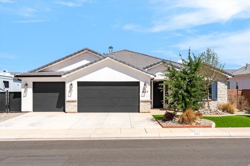 447 E 4290 S, Washington, UT, 84780-1833 | Card Image
