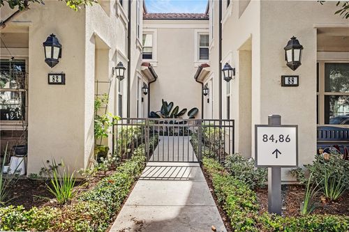 84 Mayfair, Irvine, CA, 92620-2149 | Card Image