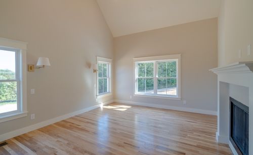 7039 Hall Rd, Greenbrier, TN, 37073-4911 | Card Image