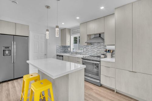 1121 N 66th Ter, Hollywood, FL, 33024-5727 | Card Image
