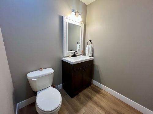 1313 W Ridge Ln, Champaign, IL, 61822-2207 | Card Image