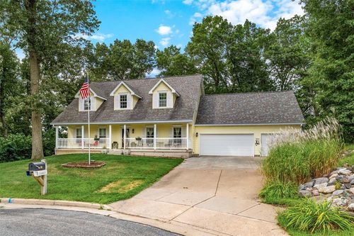 318 Paris Pl, Eau Claire, WI, 54703-6083 | Card Image