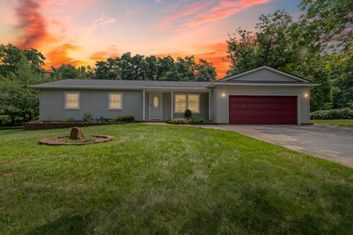 9363 Silverside, South Lyon, MI, 48178-8808 | Card Image