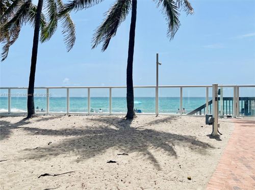 apt-101-3001 S Ocean Dr, Hollywood, FL, 33019-2806 | Card Image