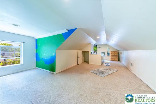 7112 Howell Ter, House other with 4 bedrooms, 2 bathrooms and null parking in Stroudsburg PA | Image 21