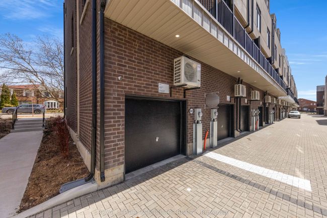 84 Tisdale Ave, House attached with 5 bedrooms, 4 bathrooms and 1 parking in Toronto ON | Image 4
