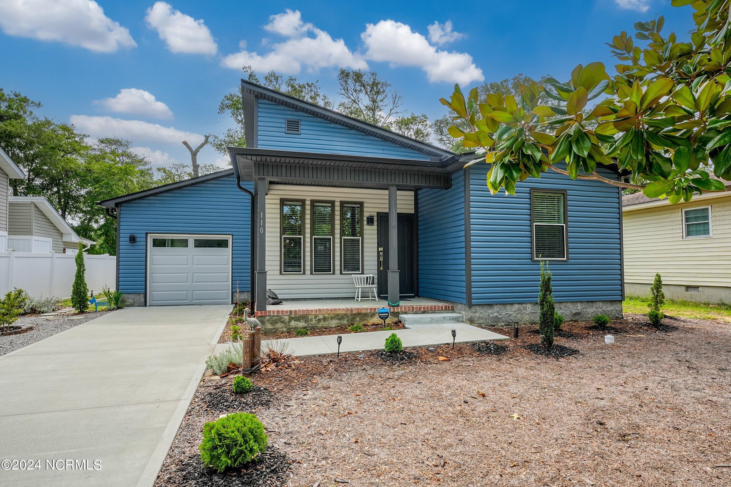 19th St, Oak Island, NC 28465