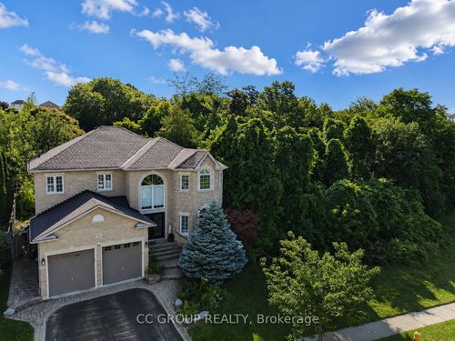 91 Whitburn St, Whitby, ON, L1R2N1 | Card Image