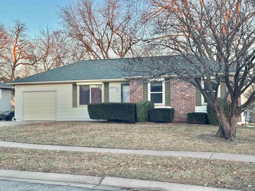 2806 Sw Engler Ct, Topeka, KS, 66614-4317 | Card Image