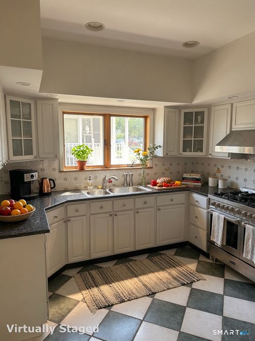 1-94 New Street, Greenwich, CT, 06830 | Card Image