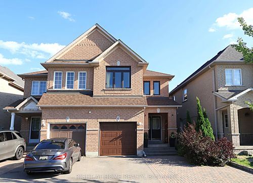 9 Gianmarco Way, Maple, ON, L6A3J4 | Card Image