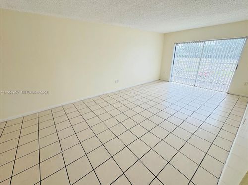 205-3610 Nw 21st St, Lauderdale Lakes, FL, 33311-9212 | Card Image