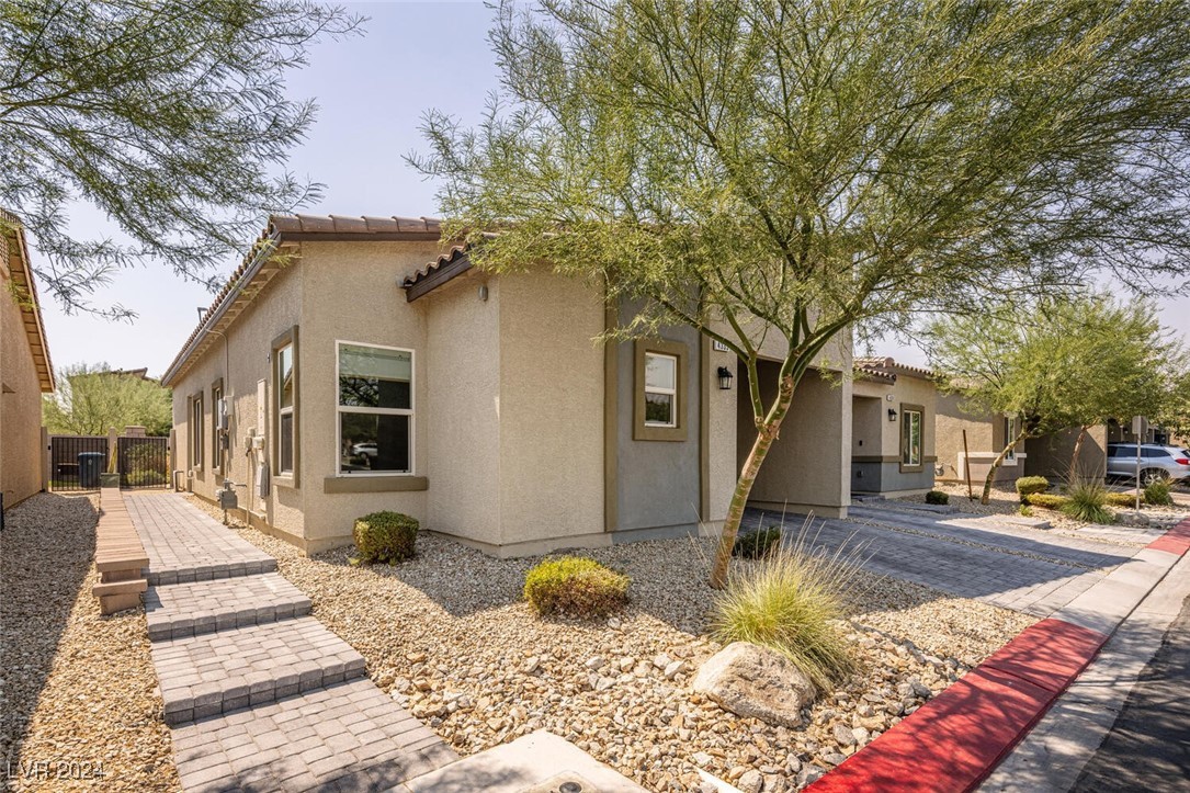 Stardust Moon Ave, North Las Vegas, NV 89084