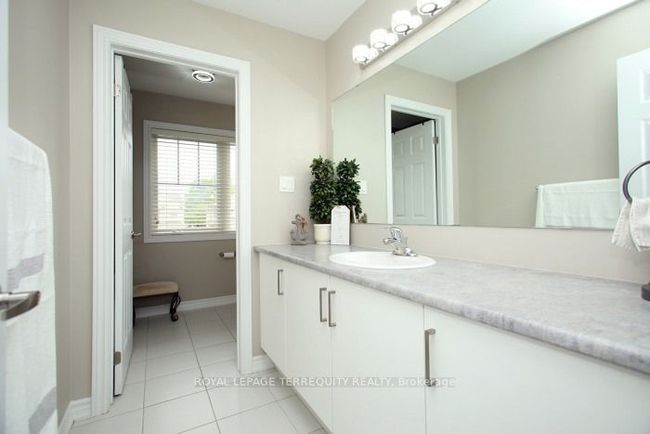 220 Harpin Way E, House other with 5 bedrooms, 4 bathrooms and 4 parking in Fergus ON | Image 26